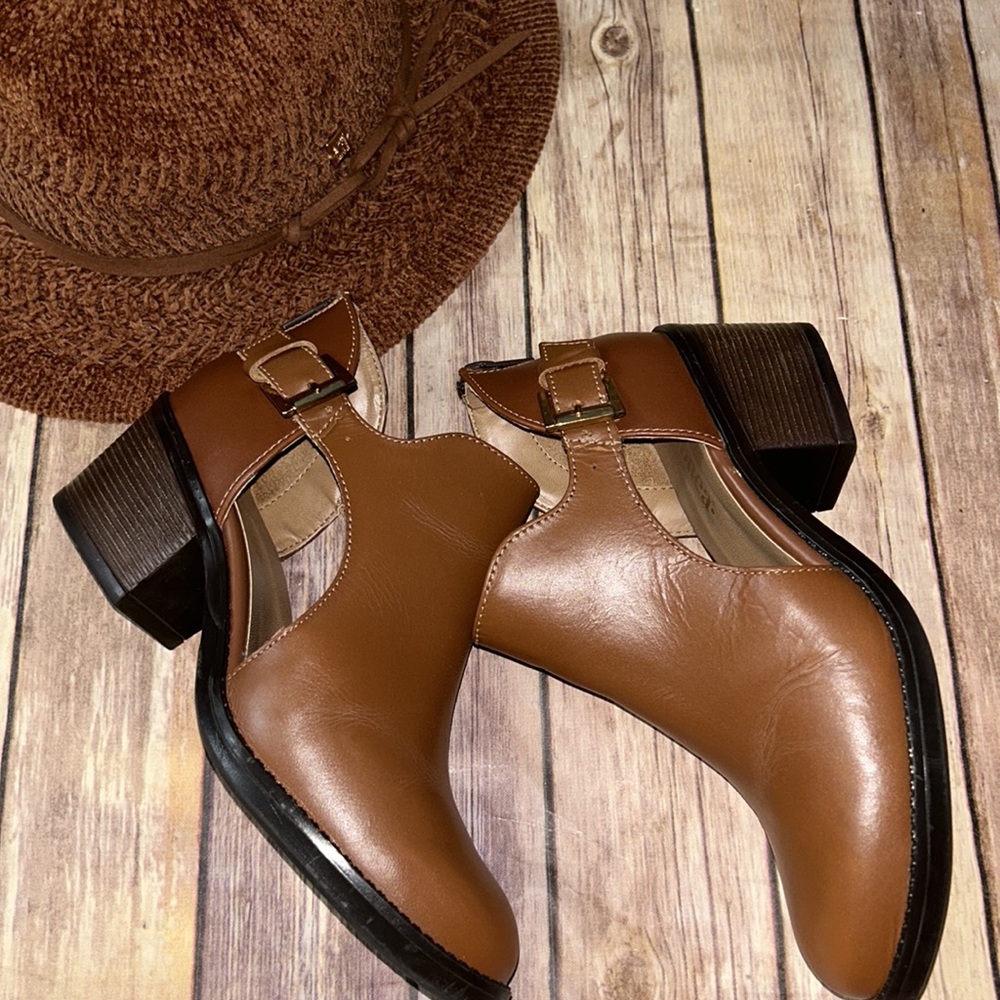 Andrea Tan-Like Zippered Booties, Size 8